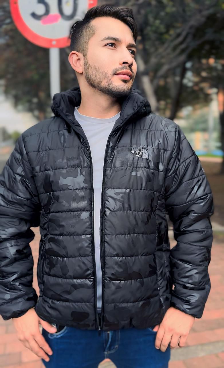 Chaqueta Impermeable Camuflada